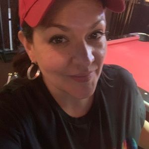 Meet your Posher, Becky